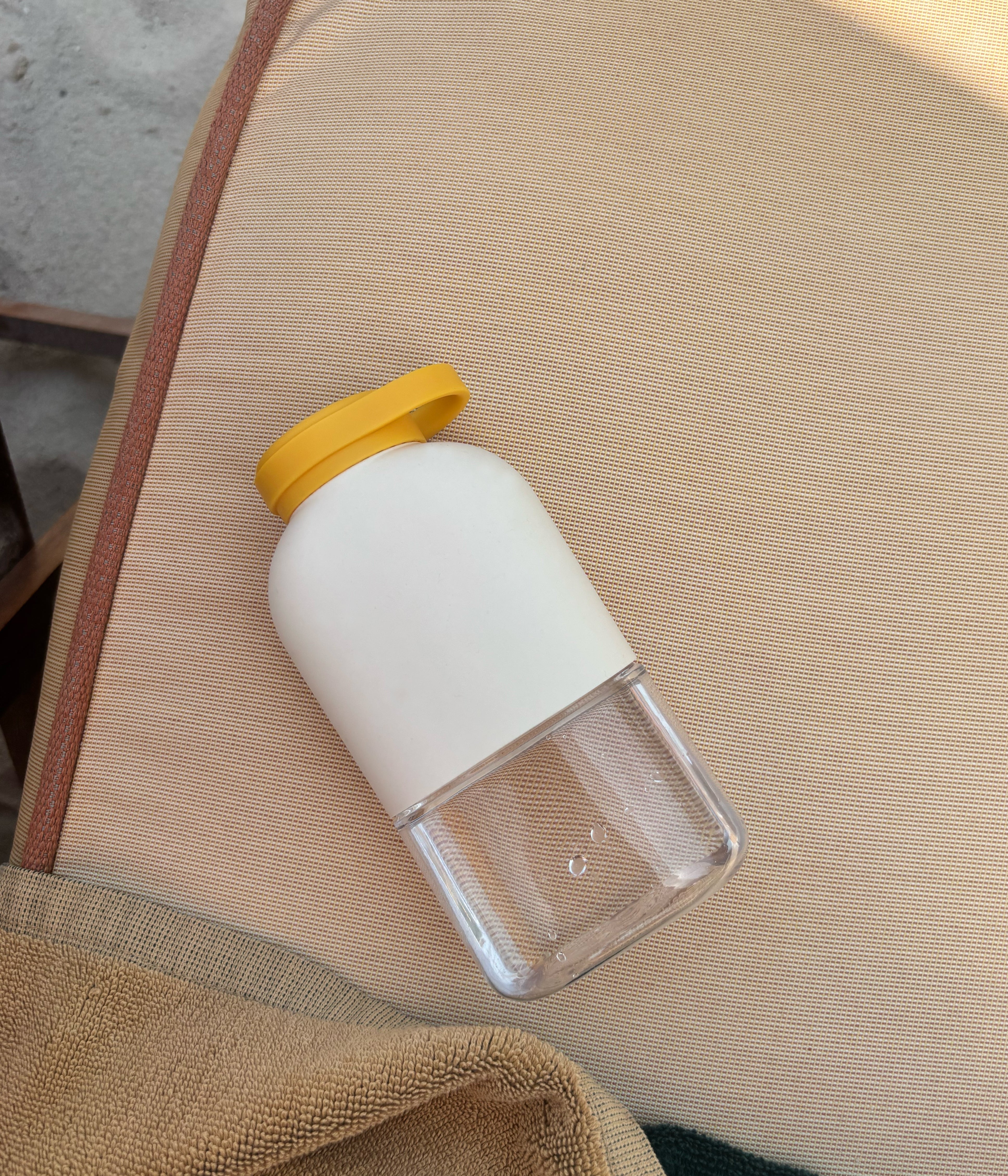 Slim Tritan Water Bottle 350ml Ivory / Mimosa EKOBO