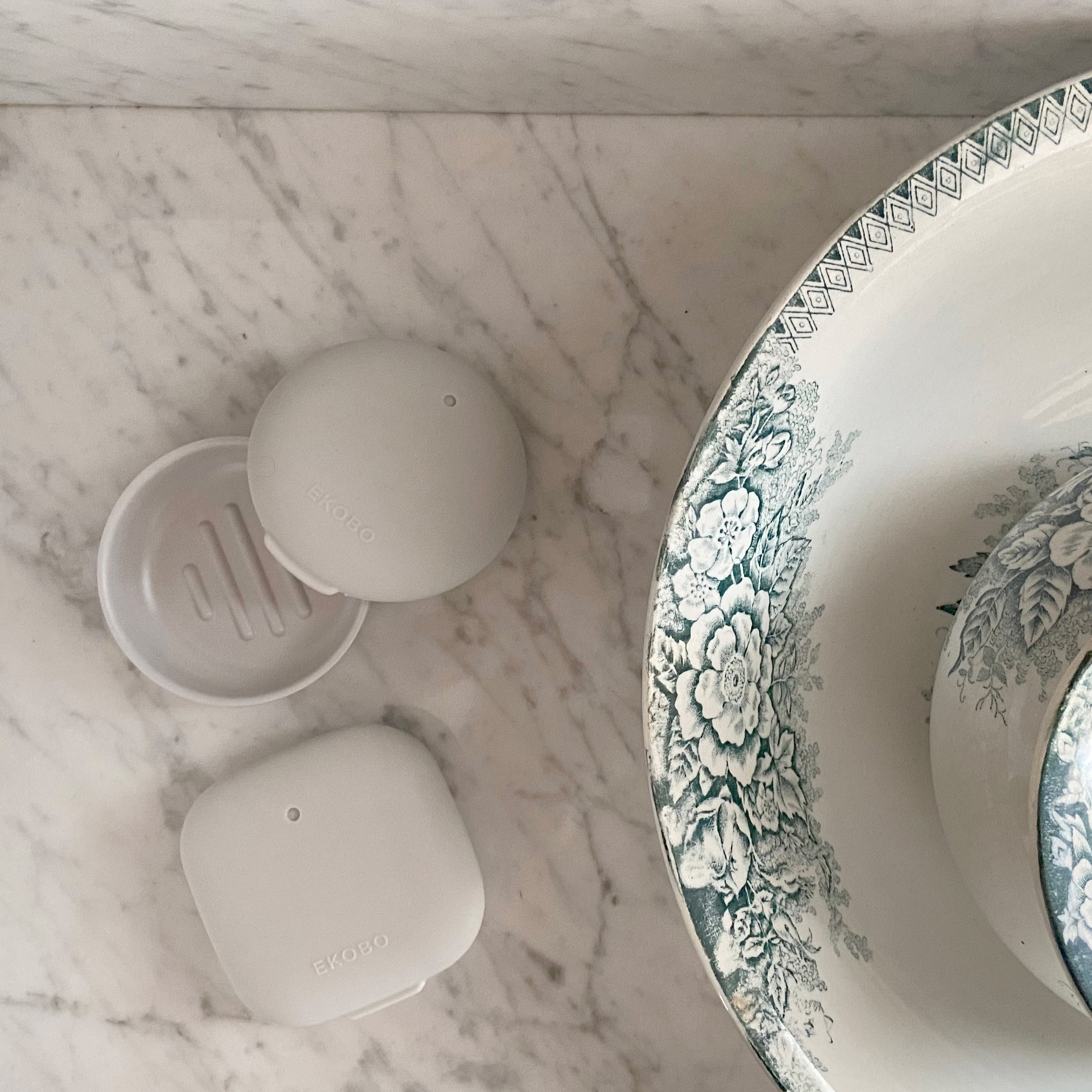 Round Travel Soap Box - Cloud EKOBO USA 
